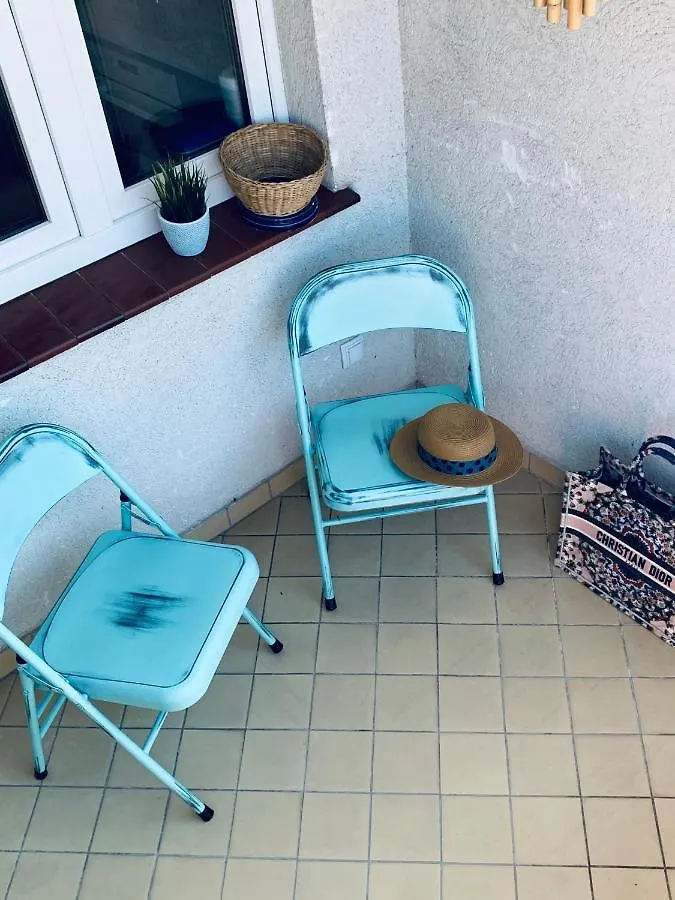 Apartament Biala Sowa - Weisse Eule Apartment Kolobrzeg