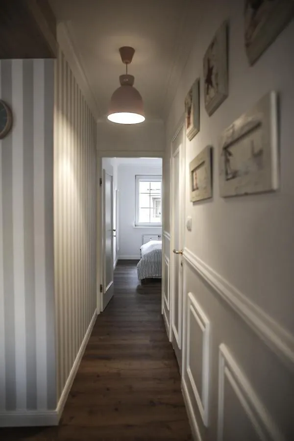 Apartament Biala Sowa - Weisse Eule Apartment Kolobrzeg