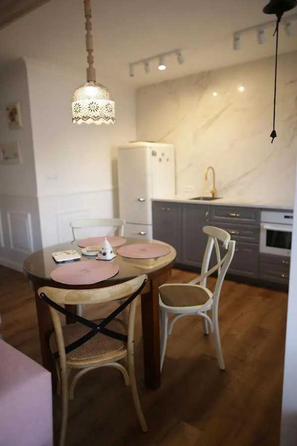 Apartament Biala Sowa - Weisse Eule Apartment Kolobrzeg
