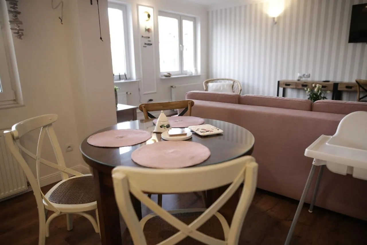 Apartament Biala Sowa - Weisse Eule Apartment Kolobrzeg